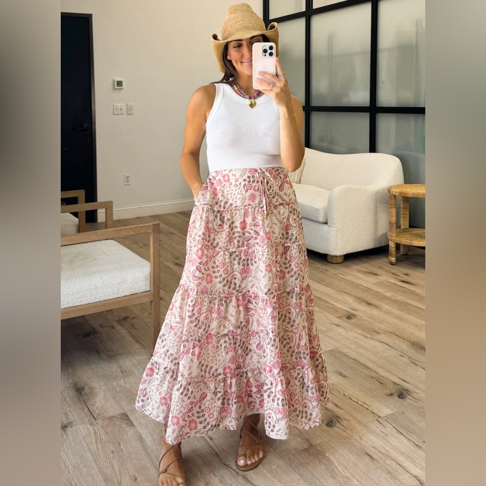 NWOT Tahlulah Tiered Maxi Skirt